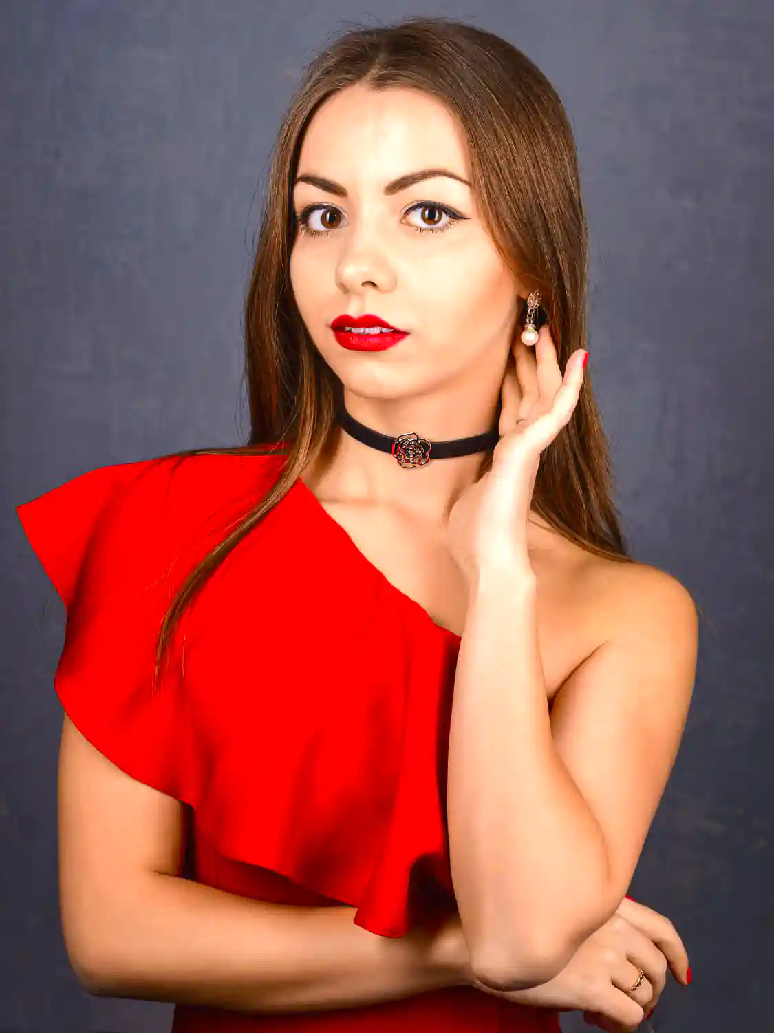 The Real Reasons Why Do Girls Wear Chokers